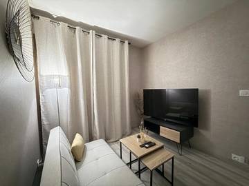Gîte pour 4 personnes, avec terrasse et jacuzzi, animaux acceptés à Le Mée-sur-Seine