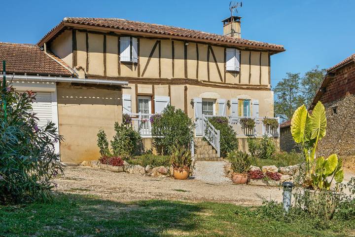 Villa pour 8 personnes, avec jardin ainsi que terrasse et piscine dans le Gers - 2