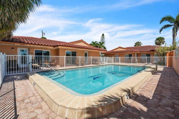 Chalet para 4 personas, con piscina en Florida