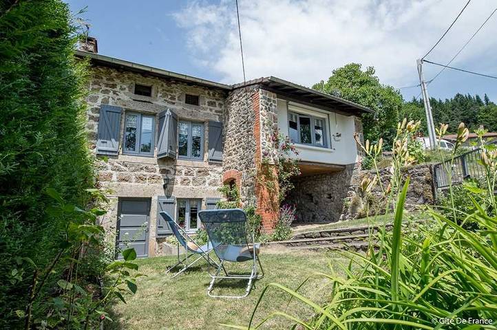 Gîte pour 2 personnes, avec Terrasse ainsi que Jardin et Vue