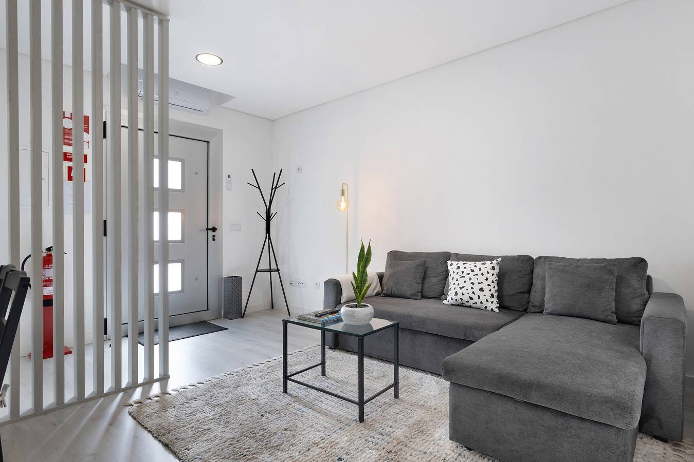 Apartamento entero, Apartamento 'Alojamiento Mondinense' con Terraza Privada, Wi-Fi y Aire Acondicionado in Mondim de Basto, Distrito de Vila Real