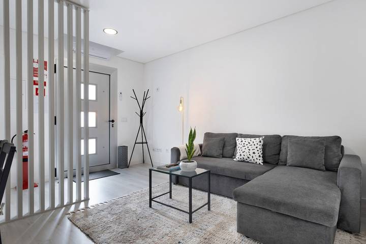 Entire apartment, Apartment 'Alojamento Mondinense' with Private Terrace, Wi-Fi and Air Conditioning in Mondim de Basto, Vila Real District