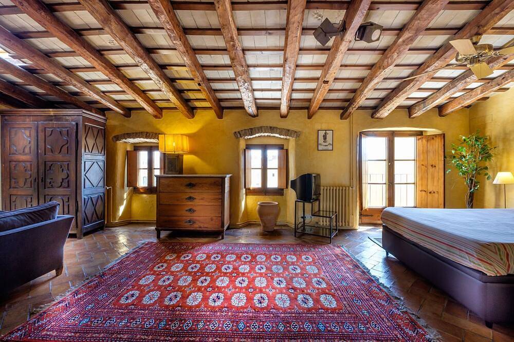 Appartement entier, Can Felip Penthouse with Fantastic Views in Palafrugell, Costa Brava