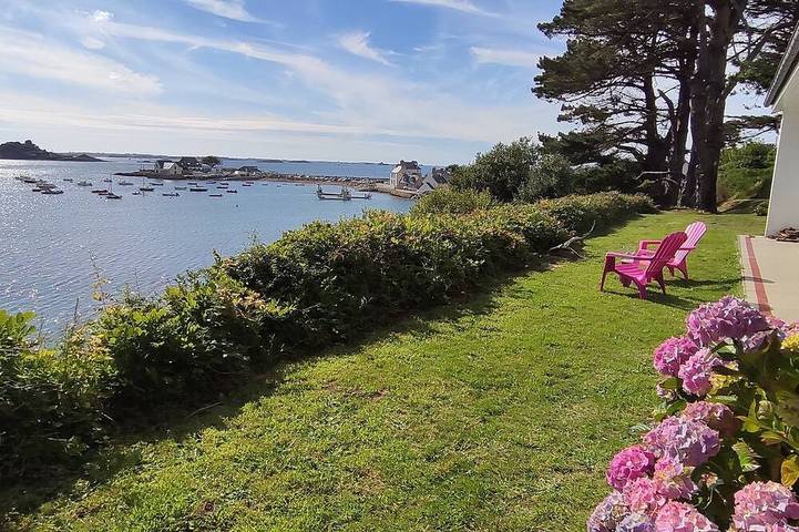 Location de vacances pour 4 personnes, avec Terrasse et Jardin dans Térénez
