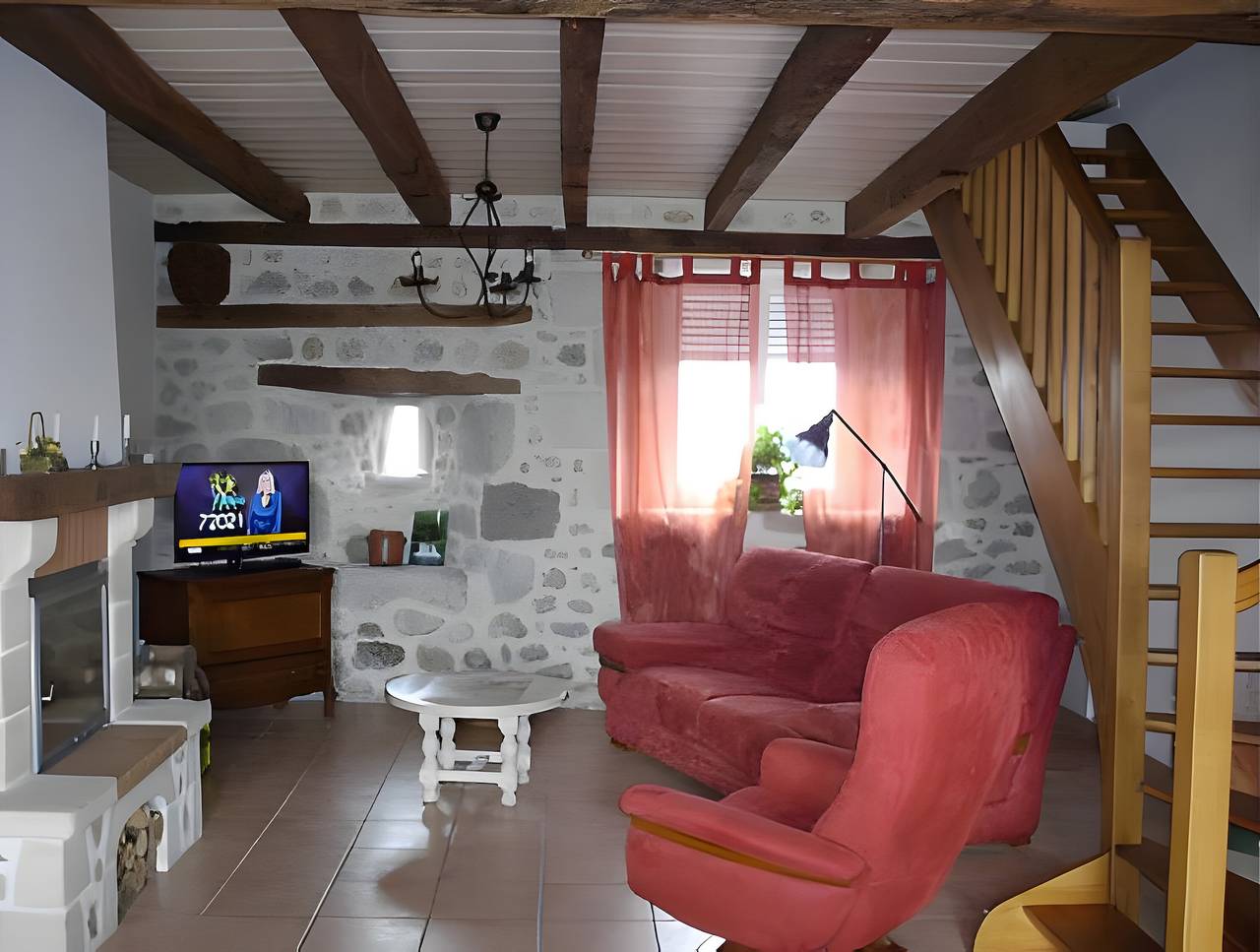 Maison de vacances 'Le Marronnier' avec vue sur les montagnes, jardin privé et Wi-Fi in Saint-Mamet-la-Salvetat, Région d'Aurillac