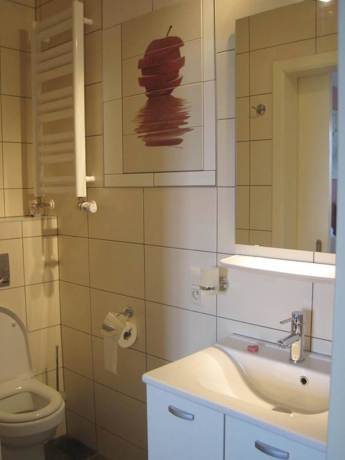 Location de vacances pour 3 personnes, avec vue et jardin à Léglise - 3