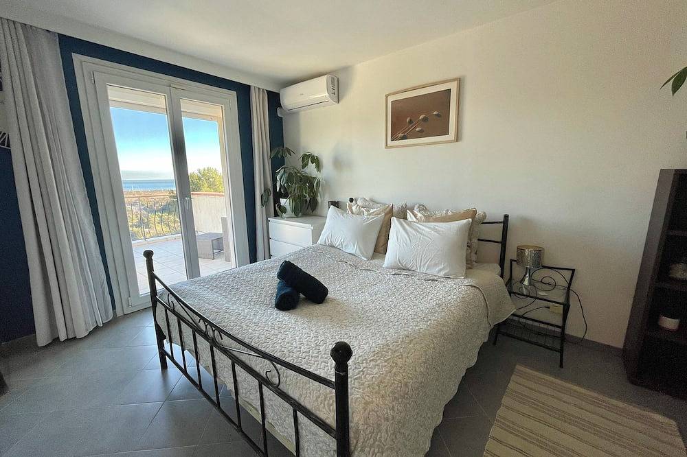 Top Villa Paloma Antibes Vue Mer, Montagne, Fibre, Clime, Pool in Antibes, Region de Cannes