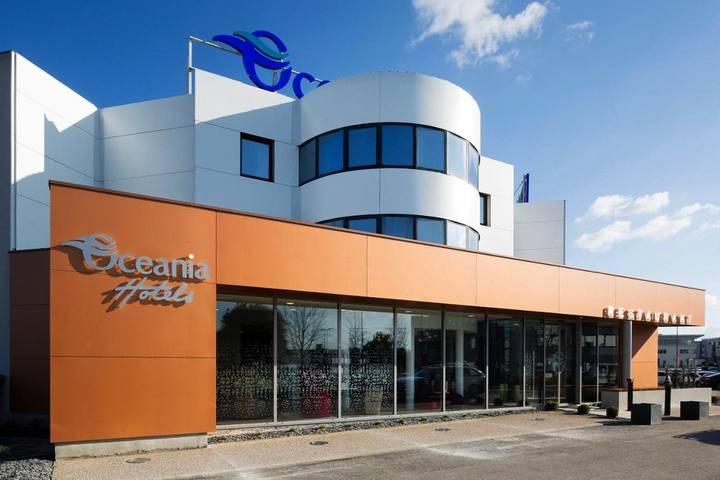 Hôtel pour 2 personnes, avec terrasse et jardin, animaux acceptés à Saint-Grégoire - 2