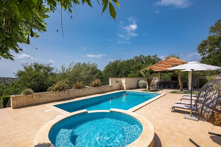 Ferienhaus für 10 Personen, mit Pool und Terrasse, mit Haustier - 1