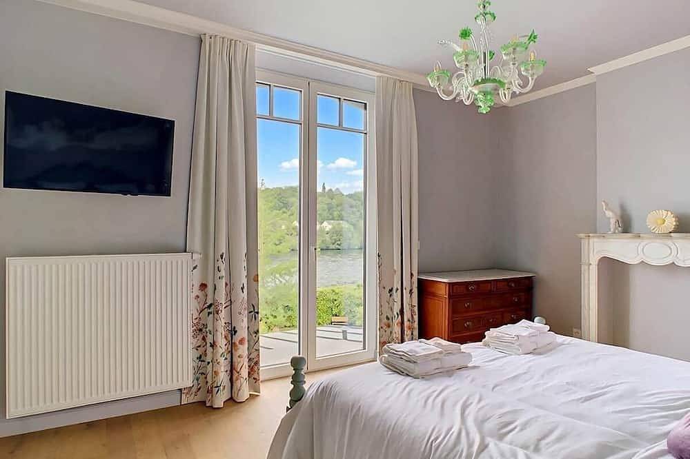 Appartement entier, Namour - Suite romantique avec balcon & vue Meuse | Namur in Wépion, Namur
