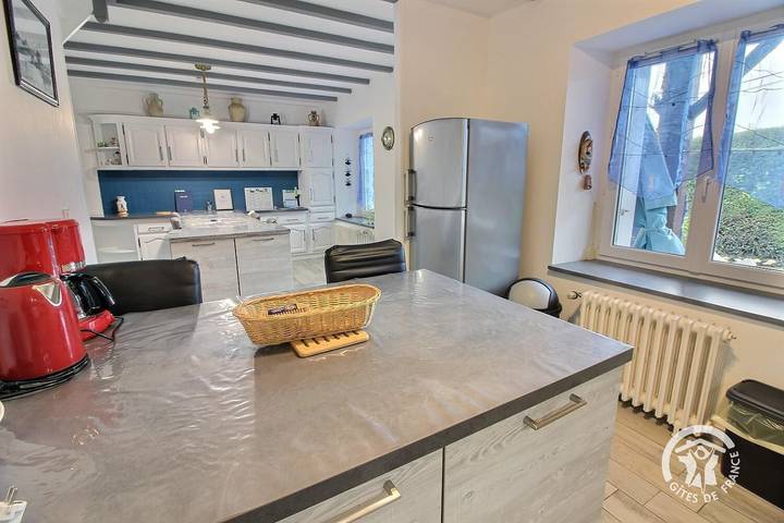 Gîte pour 6 personnes, avec terrasse et jardin à Ploubazlanec - 4