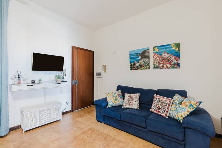 Entire apartment, Apartment 'Tramonto Mediterraneo' with Sea View, Wi-Fi and Air Conditioning in Mazara del Vallo, Mazara del Vallo Region