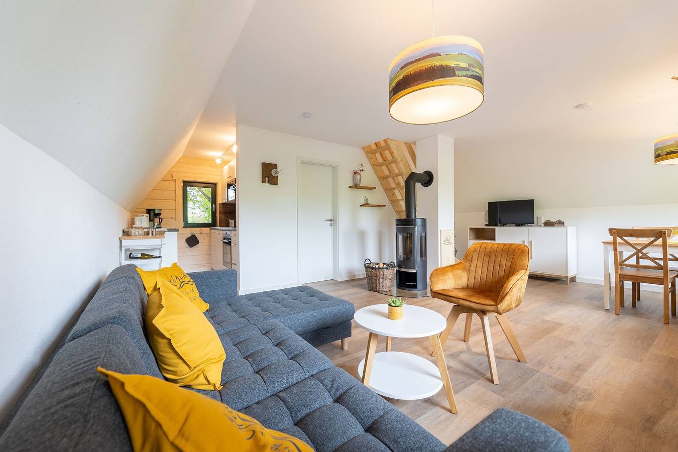 Ferienhaus „Blockhütte 1 mit Bergblick“, private Terrasse und Wlan im Sauerland in Eslohe, Hochsauerlandkreis