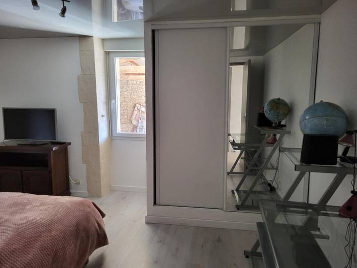 Gîte pour 5 personnes, avec piscine ainsi que jardin et vue à Maison de Noailles - 4