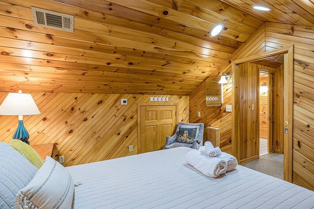 Log Cabin for 8 Guests in Helen, Chattahoochee National Forest