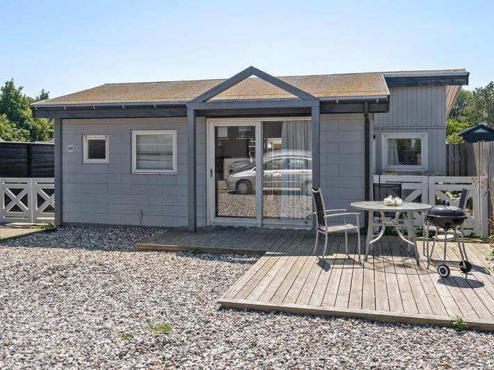 Ferieudlejning for 4 personer, med terrasse i Hasmark Strand