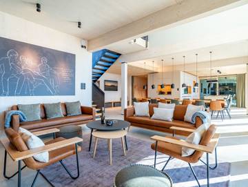 Ferienhaus für 16 Personen, mit Garten und Terrasse sowie Sauna und Seeblick, mit Haustier in Garz