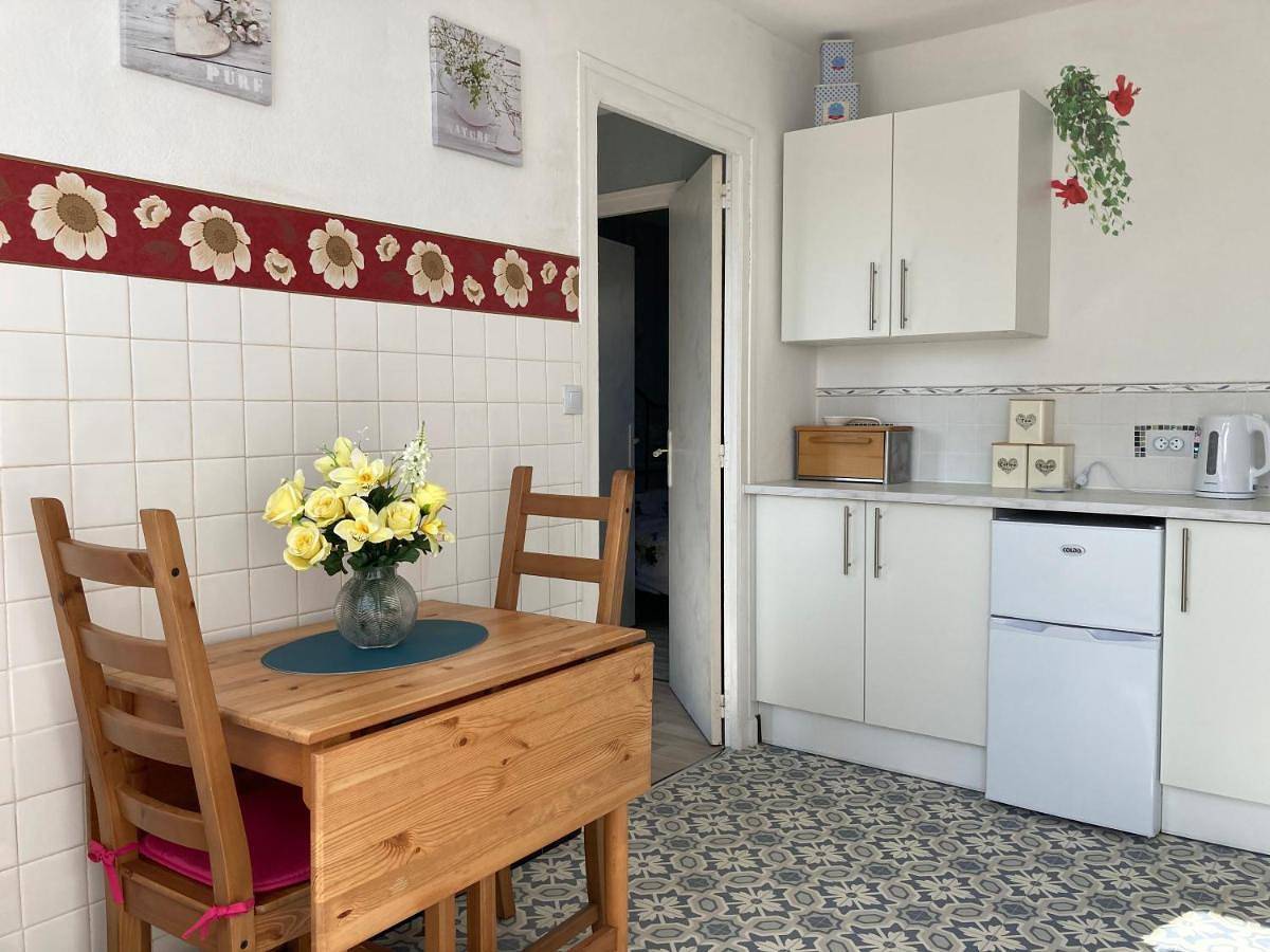 One-Bedroom House in Préveranges, Saint-Amand-Montrond