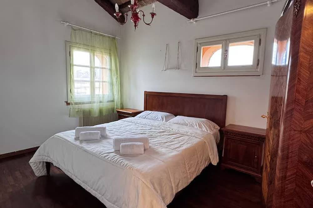 Stylish room with gym and parking in Bassano in Bassano del Grappa, Provincia de Vicenza