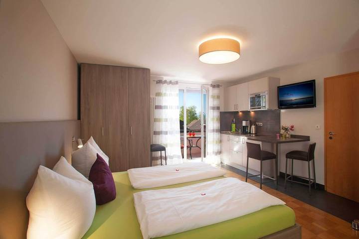 Ferienwohnung für 3 Personen, mit Balkon und Seeblick in Wasserburg (Bodensee)