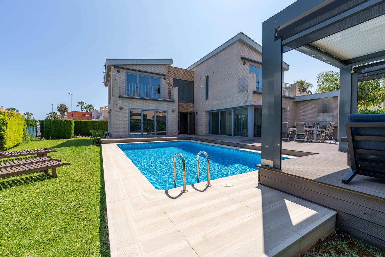 Villa Beachside Retreat in Oliva, Costa Blanca