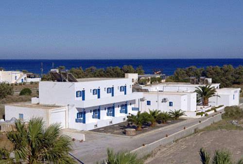 Mary Rooms in Plage d'Perivolos, Perissa