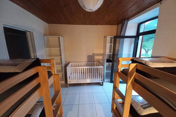 Location de vacances pour 8 personnes, avec jardin et balcon à Riols - 3