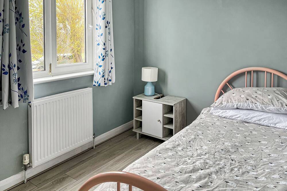 Alverstoke Seaside Cottage in Gosport, Hampshire