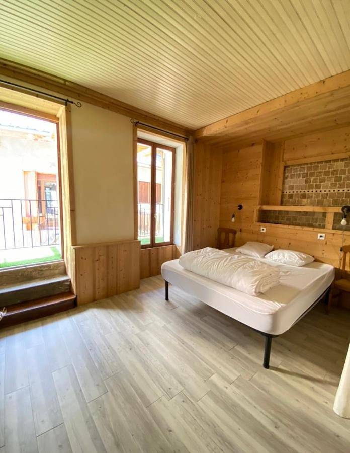 Chalet pour 6 personnes, avec terrasse, animaux acceptés à Le Bourg-d'Oisans - 4