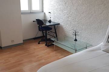 Appartement De Vacances pour 3 Personnes dans Besançon, Doubs, Photo 4