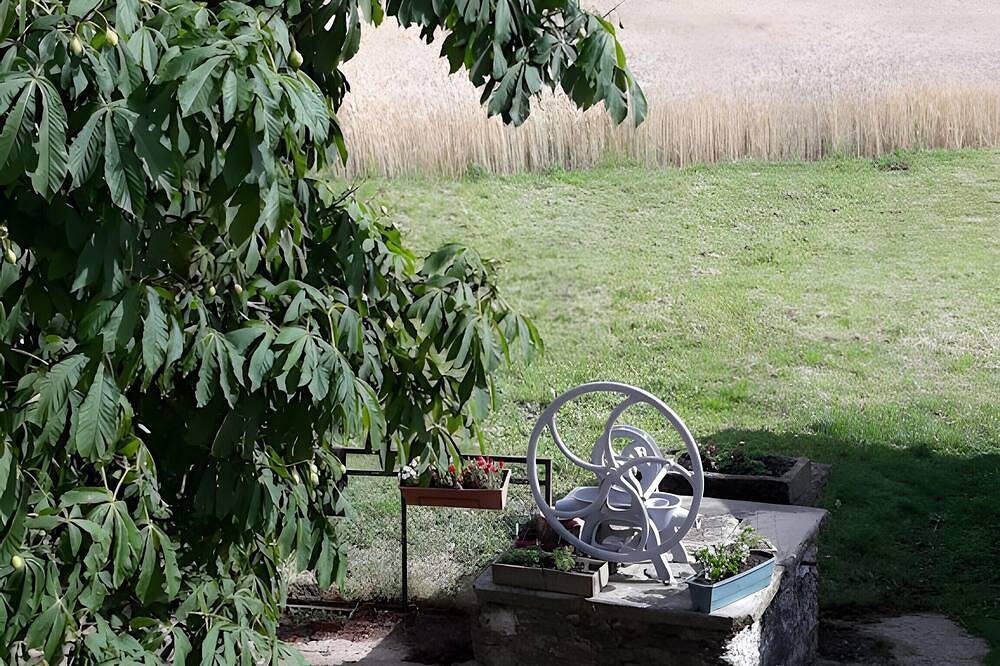 Chambre d’hôtes « La Ferme Du Marronnier » avec terrasse privée, jardin commun et Wi-Fi in Valence-d'Albigeois, Région d'Albi