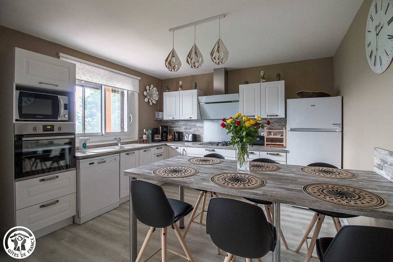 Chez Albert - 4 personnes in Murat-le-Quaire, Parque Natural Regional Volcans d'Auvergne