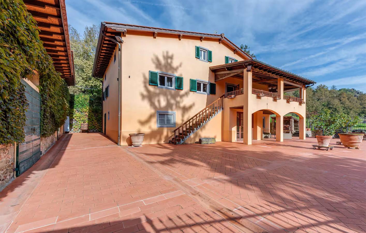 Acogedor apartamento junto a la piscina cerca del centro de Leccio in Reggello, Valdarno