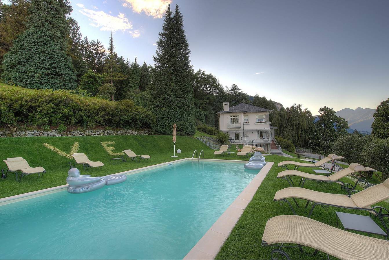 Villa Ermelinda in Baveno, Comune di Baveno