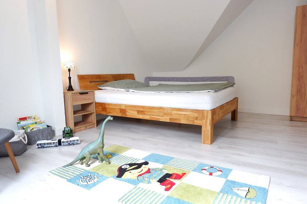 Ganze Wohnung, Großzügige & charmante Dachgeschosswohnung in Husby, Schleswig-Flensburg