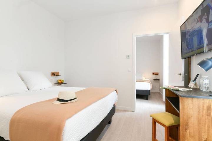 Hôtel pour 4 personnes, avec terrasse dans Grande Plage (Hendaye) - 3