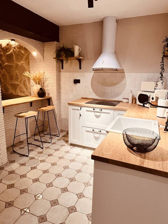 Villa 'Valeria, Casa Cueva 1748' con terraza privada, Wi-Fi y aire acondicionado in Requena , Provincia de Valencia