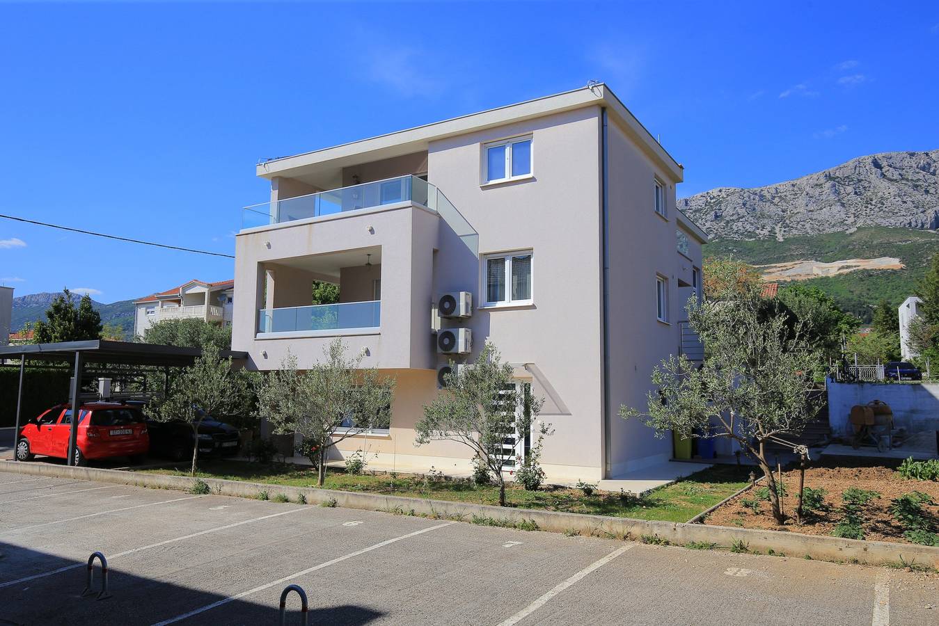 Ganze Wohnung, 3-Zimmer-Ferienwohnung mit Terrasse Kastel Gomilica, Kastela A-21020-a in Kastel Gomilica, Kaštela