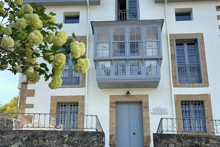 Villa für 10 Personen, mit Balkon und Garten - 1