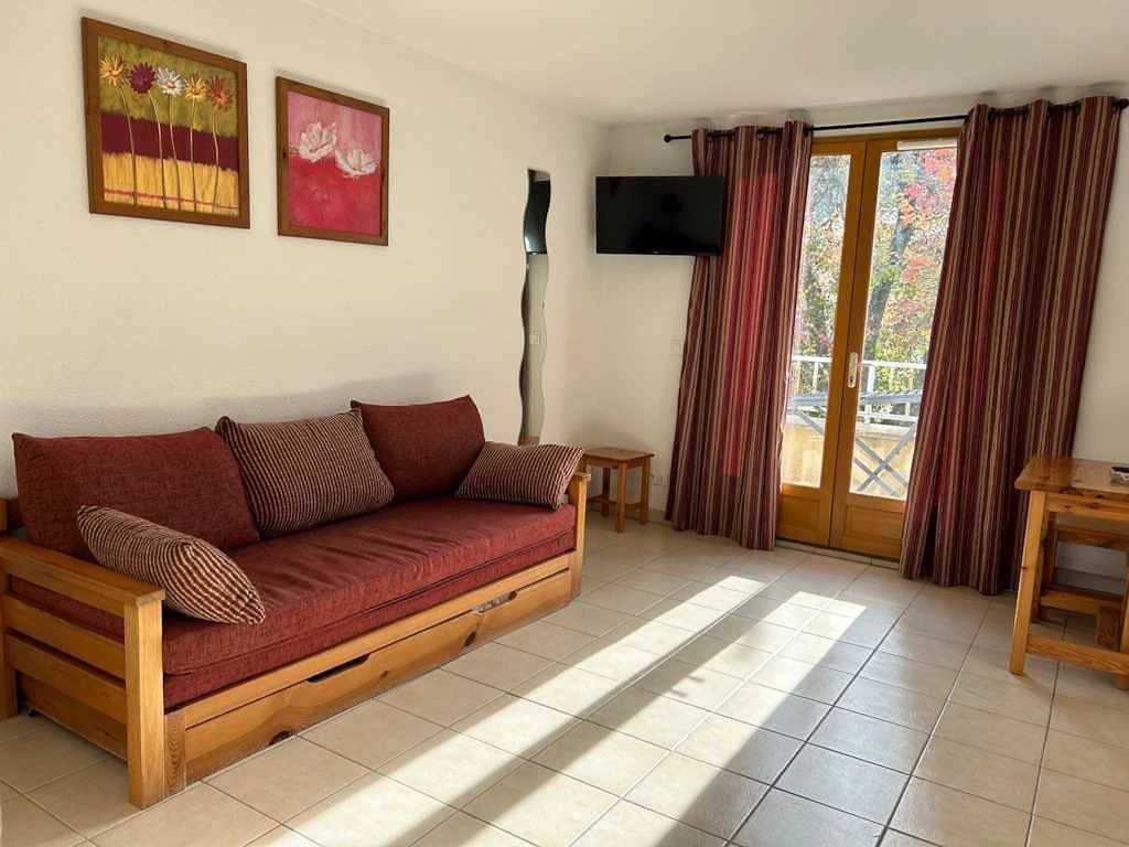 Entire apartment, Appartement - Piscine  - ccbbchi in Montbrun-les-Bains, Nyons region