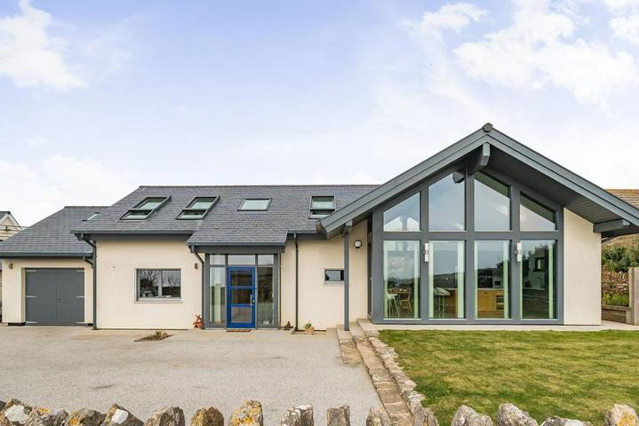 Holiday rental for 6 people, with Terrace and Garden in Burton Bradstock