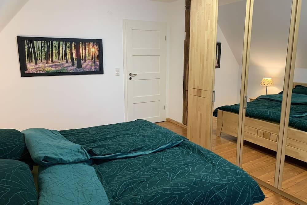 Ganze Wohnung, Ferienwohnung Varus im Erholungsgebiet Kalkriese inmitten von Wiesen und Wäldern in Ostercappeln, Osnabrücker Land