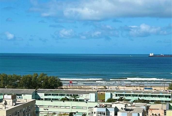 Casas e apartamentos de temporada para 4 pessoas, com piscina e vista, adaptado a crianças em Tramandaí