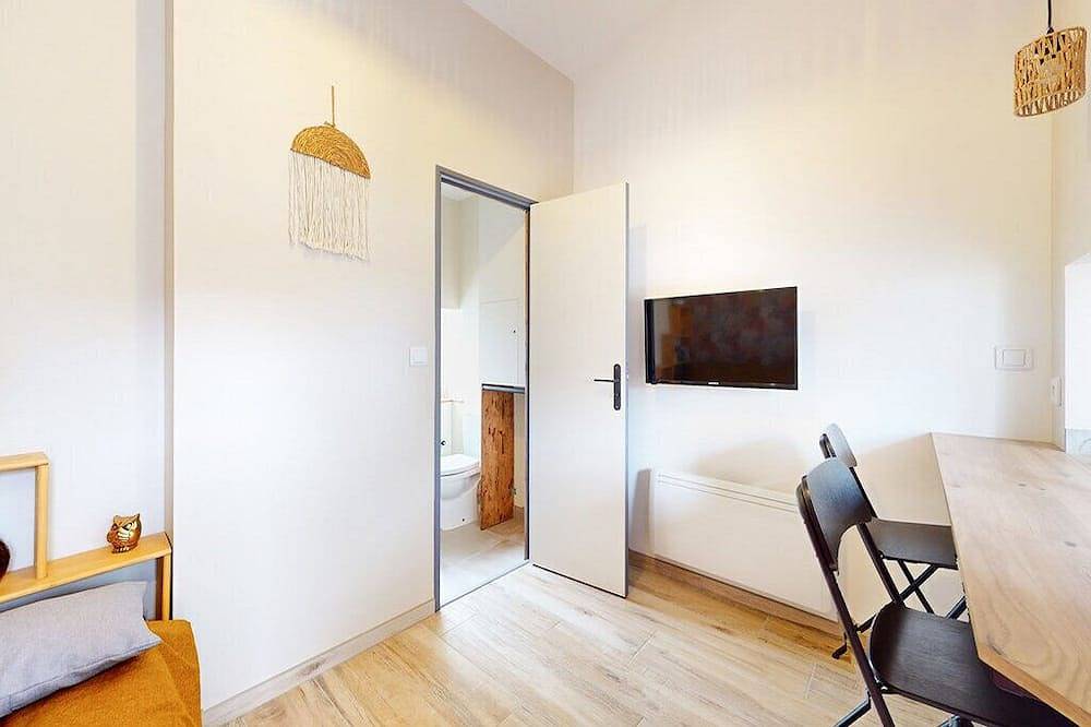 Appartement entier, Gîte le Charronnet, aire de loisirs avec piscine in Marigny (Deux-Sèvres), Région de Niort
