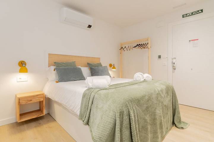 Appartement entier, Txapitela Rooms - Perfect for 3 in Pampelune, Province de Navarra