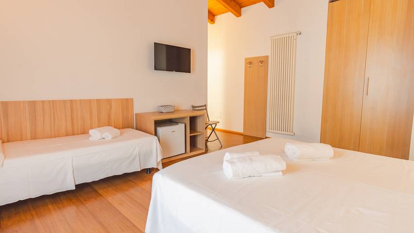 BnB für 3 Personen, mit Balkon in Verona