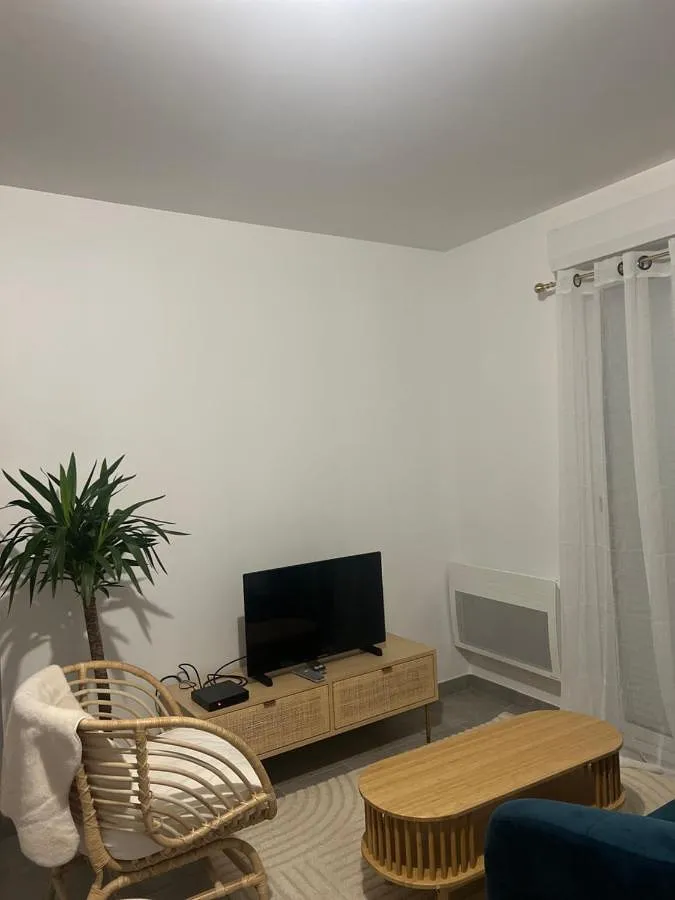 Holiday apartment for 4 people, with garden and balcony - 1