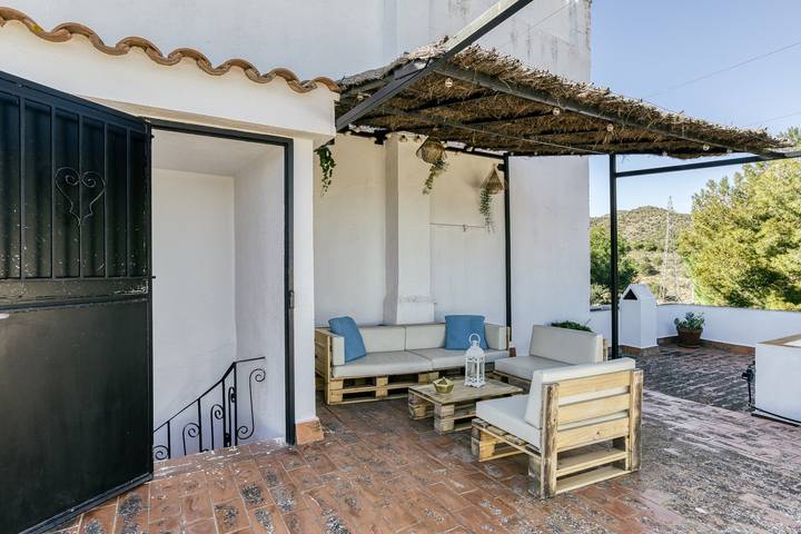 Apartamento entero, Apartamento 'Ca La Maca Mediterrani' con vistas a la montaña, Wi-Fi y aire acondicionado in Llansá, Alt Empordà