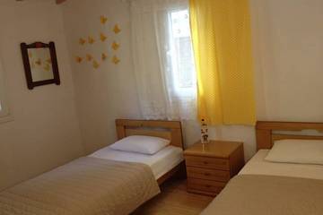 Apartment for 4 People in Agios Gordios, Corfu, Photo 2