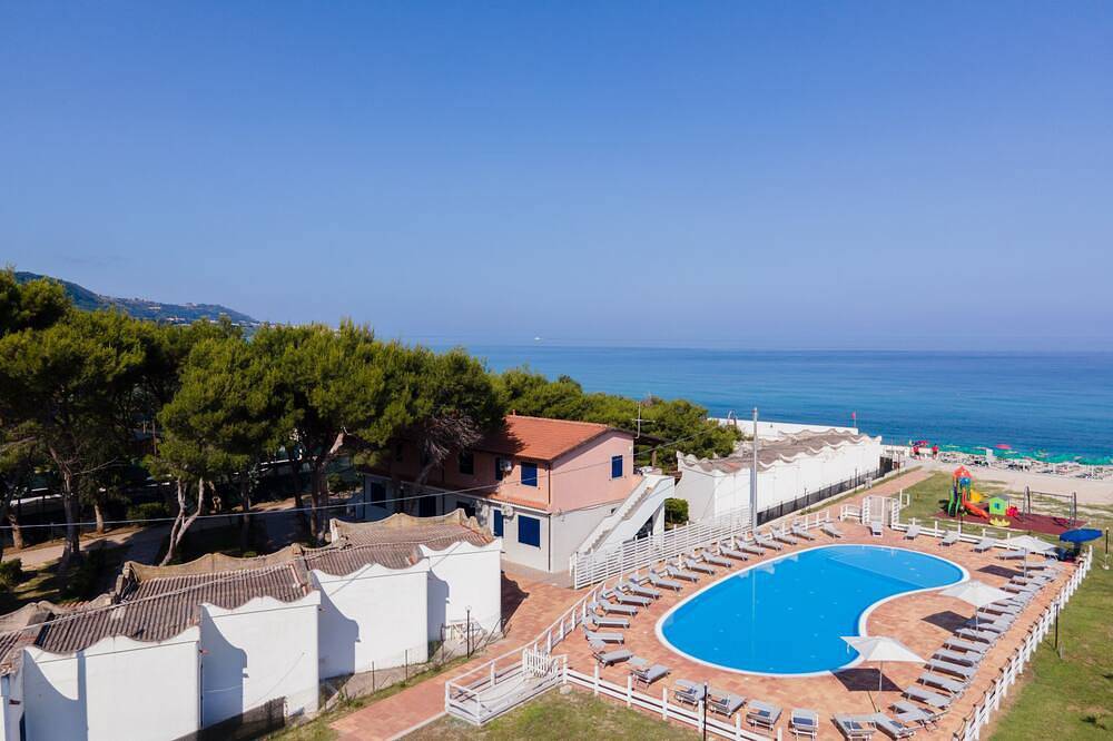 Apartamento entero, Residence Emmesse townhouses by the sea (Coast of the Gods) in Zambrone, Provincia de Vibo Valentia